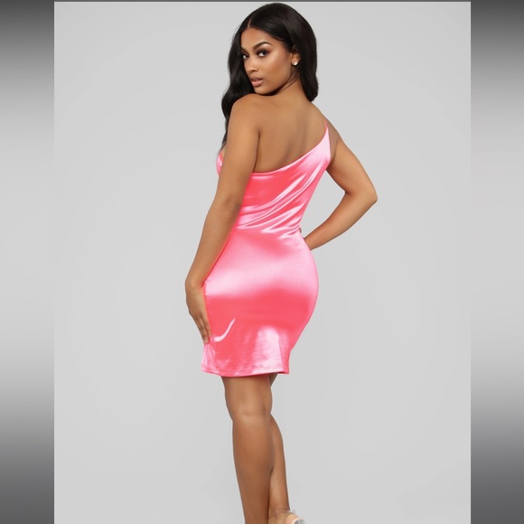 One shoulder dress*brand new with tags* - Picture 3 of 4